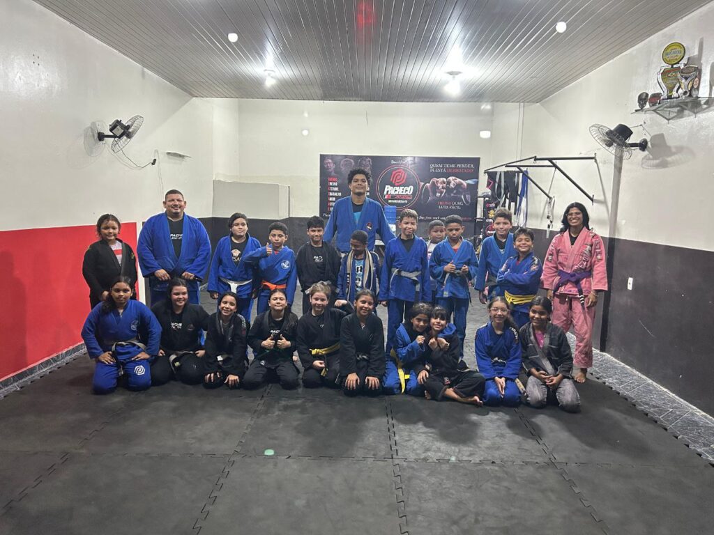 turma de jiu jitsu da academia pacheco jiu jitsu